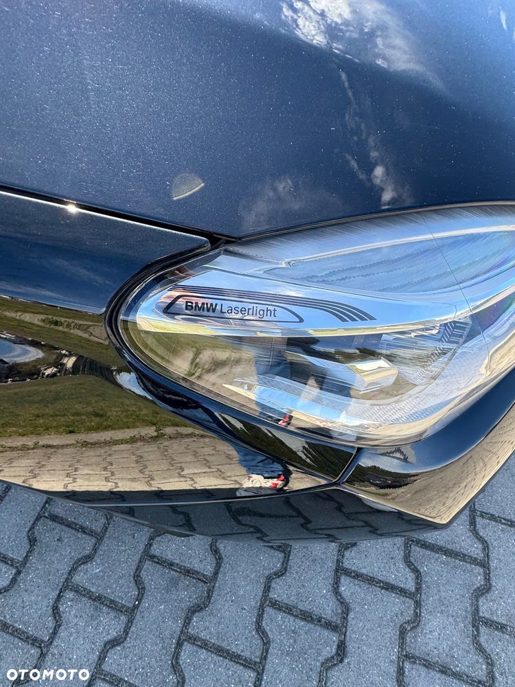 BMW Seria 7 750i xDrive - 18