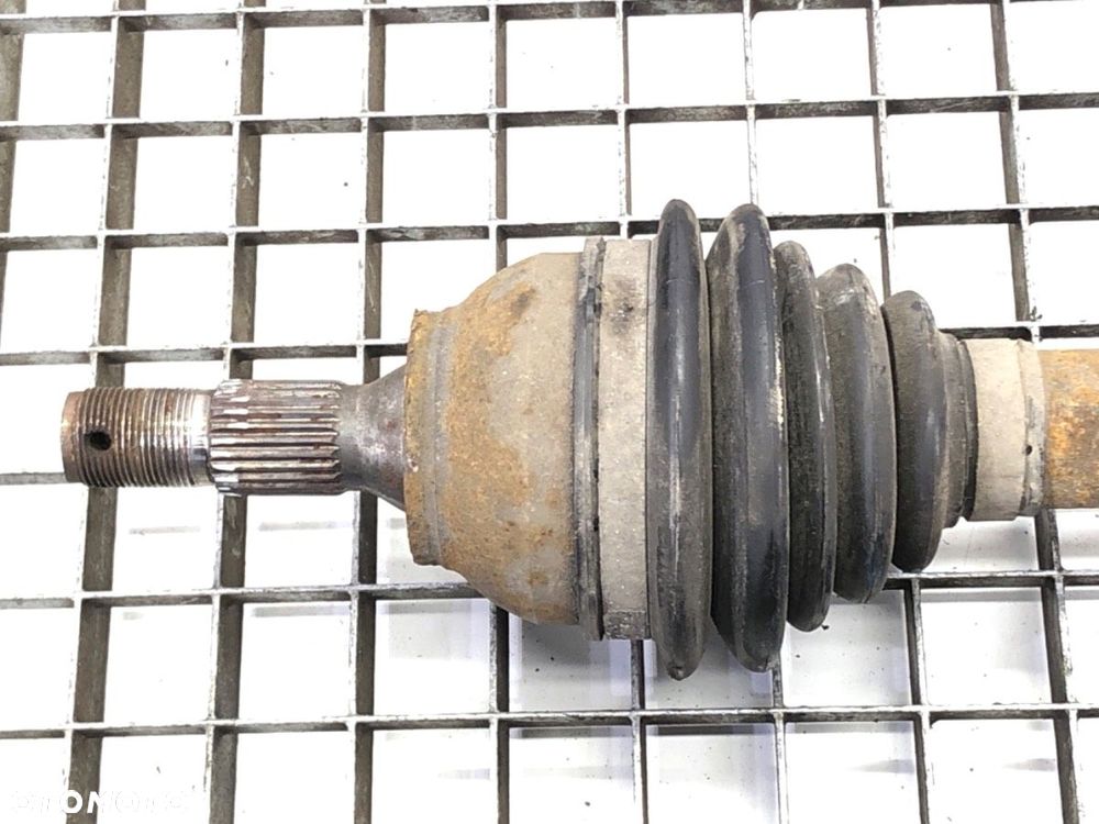 PÓŁOŚ PRAWY PRZÓD  PEUGEOT 3008 nadwozie wielkoprzestrzenne (MPV) (0U_) 2009 - 2017 1.6 HDi 84 - 2