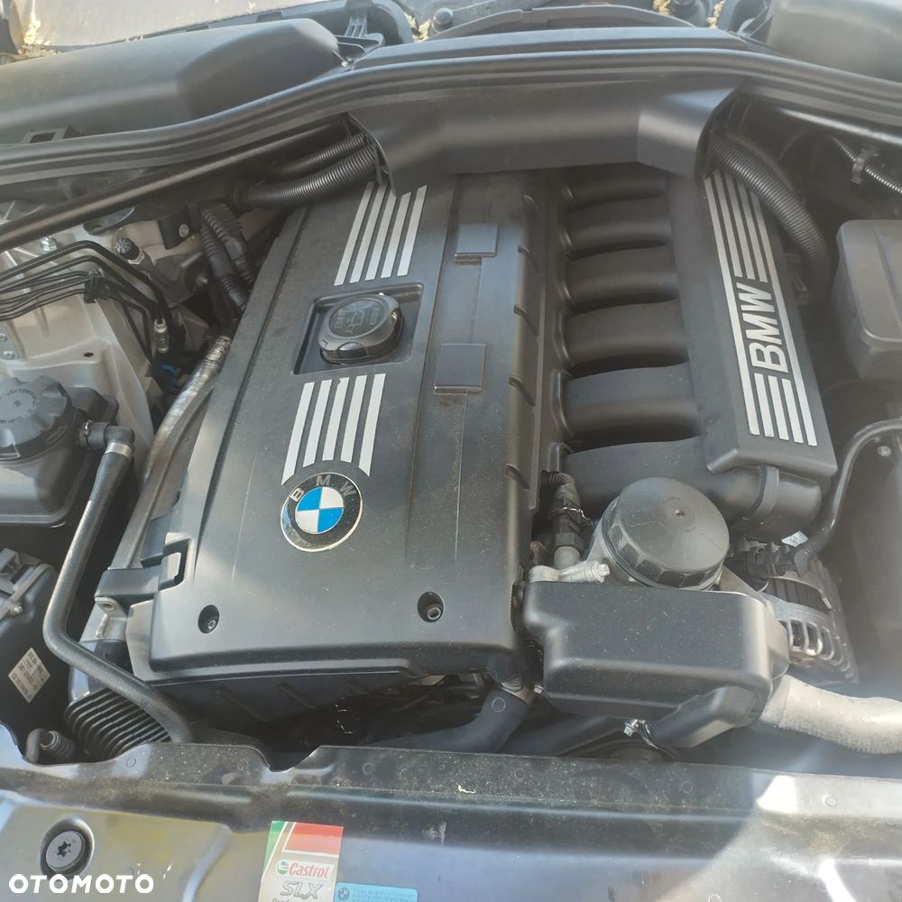 BMW Seria 5 525i xDrive Edition Exclusive - 10