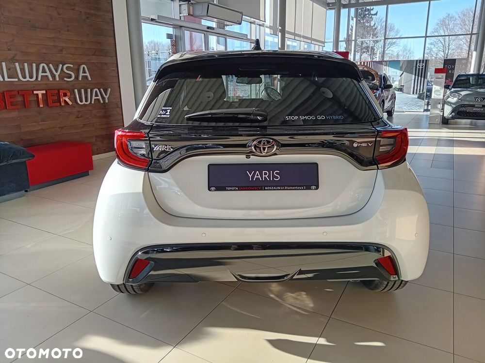 Toyota Yaris Hybrid 1.5 Executive - 4