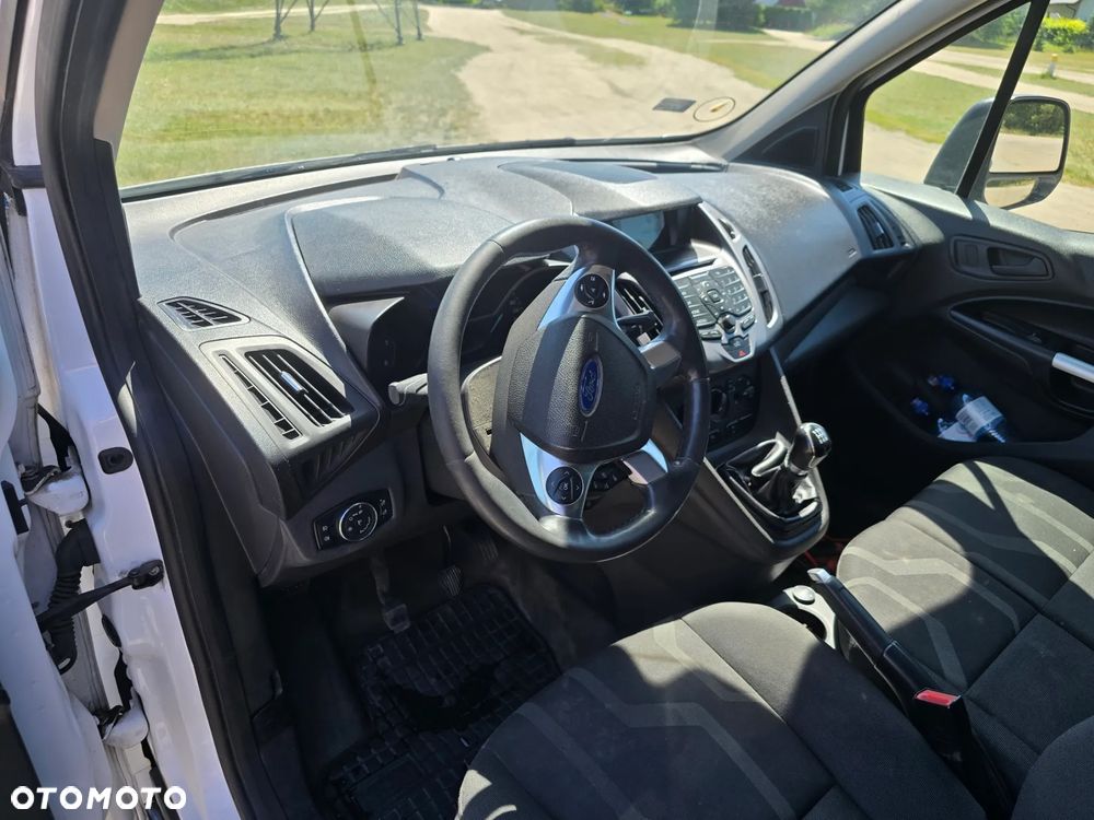Ford Transit Connect - 16