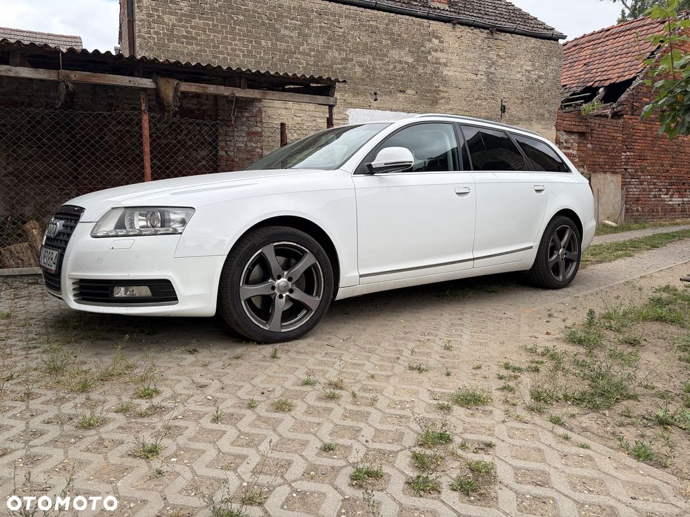 Audi A6 Avant - 1