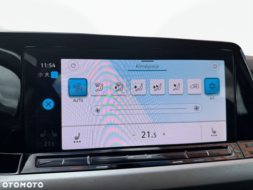 Volkswagen Golf 1.5 eTSI Life DSG - 31