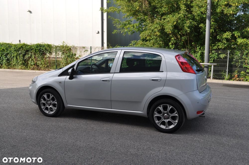 Fiat Punto - 10