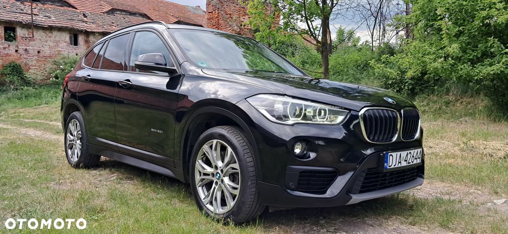 BMW X1 xDrive20i Advantage sport - 1