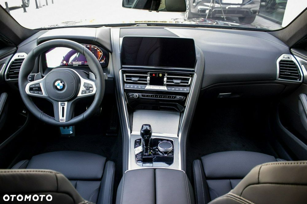 BMW Seria 8 - 18