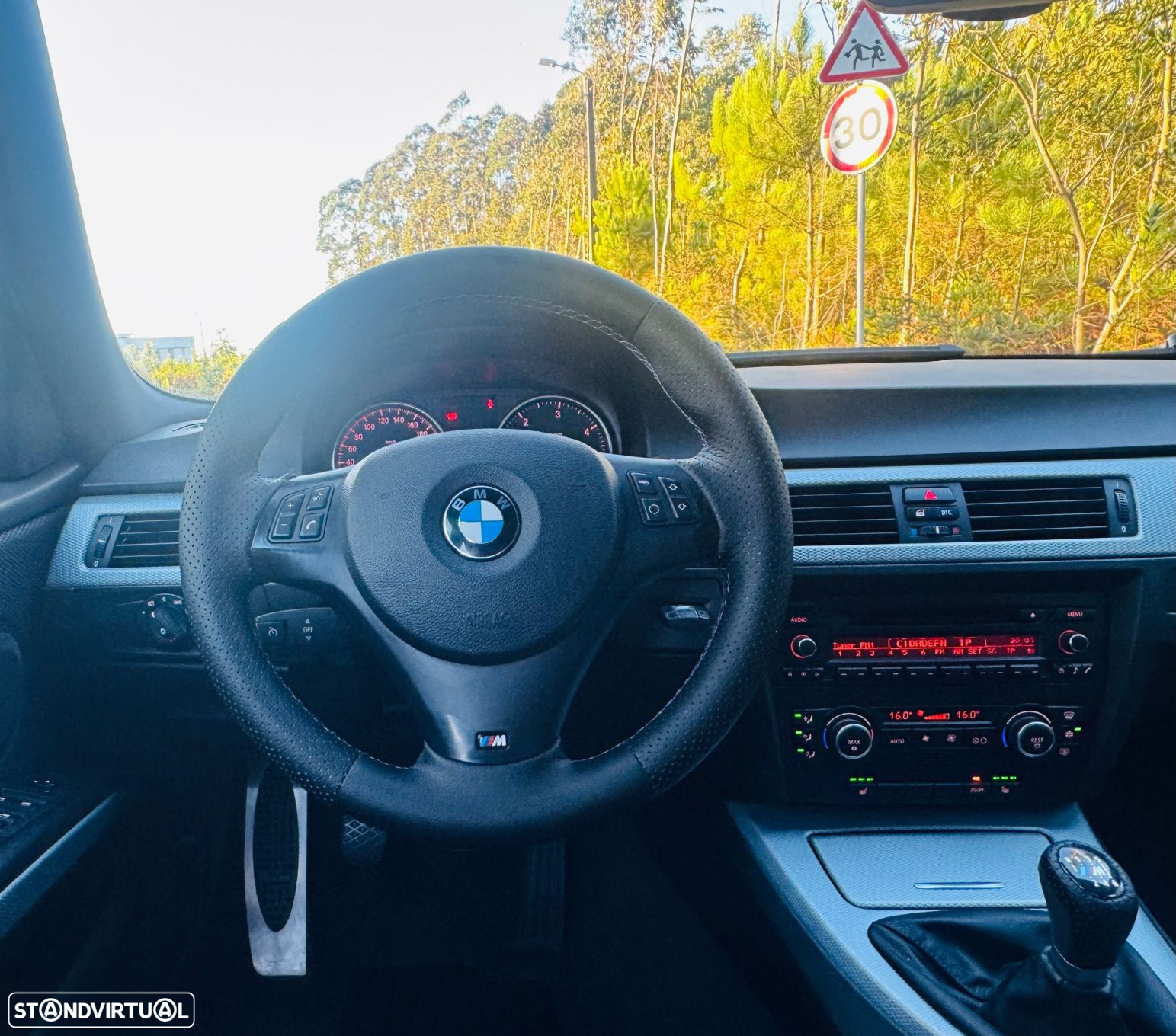 BMW 320 d Touring Pack M - 31