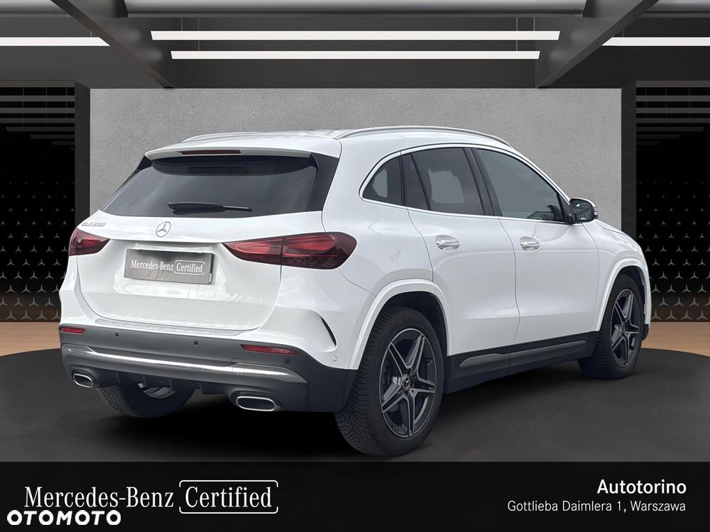 Mercedes-Benz GLA - 6