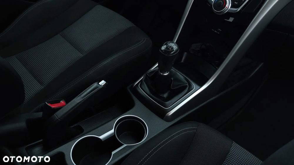 Hyundai i30 1.6 CRDi Classic + - 10