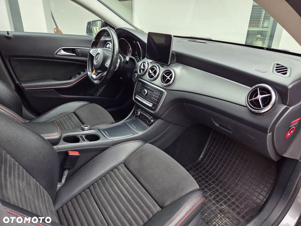 Mercedes-Benz CLA - 7