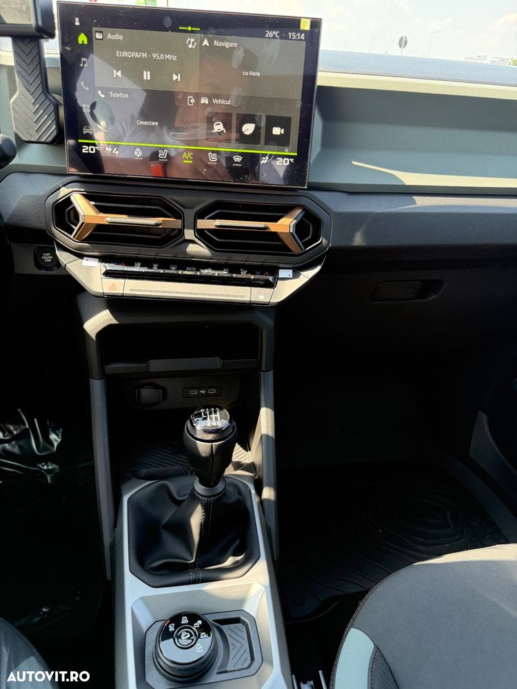Dacia Bigster TCe 130 4X4 MHEV Extreme - 10