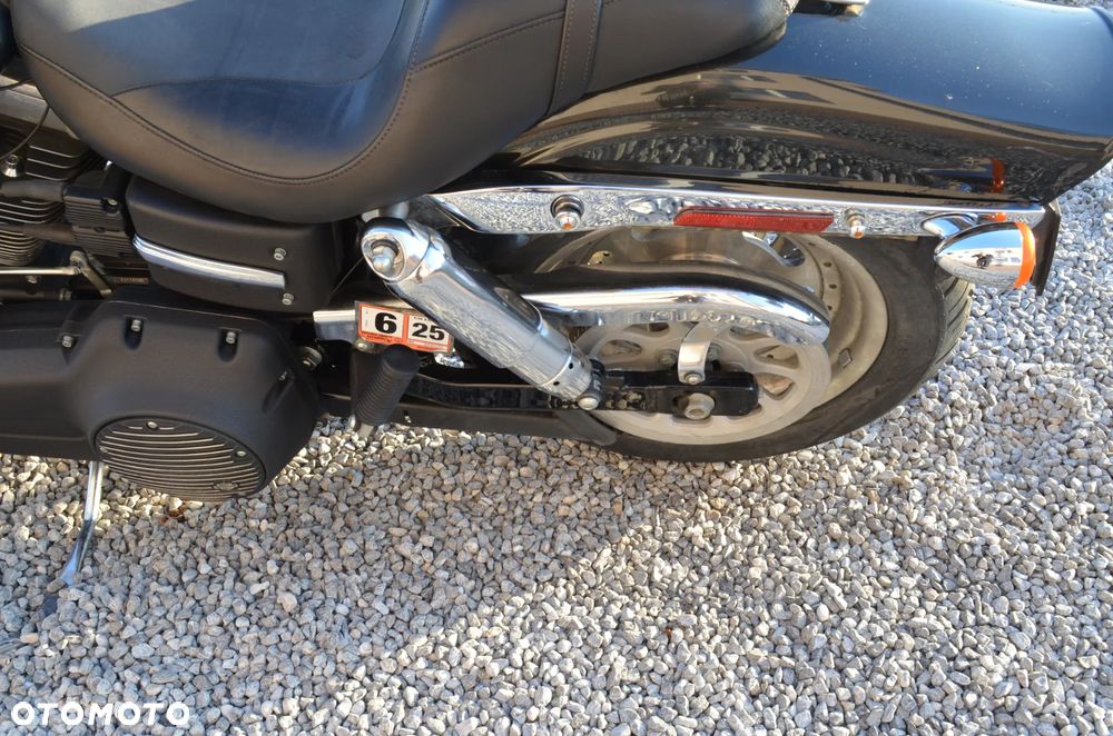Harley-Davidson Dyna Fat Bob - 11