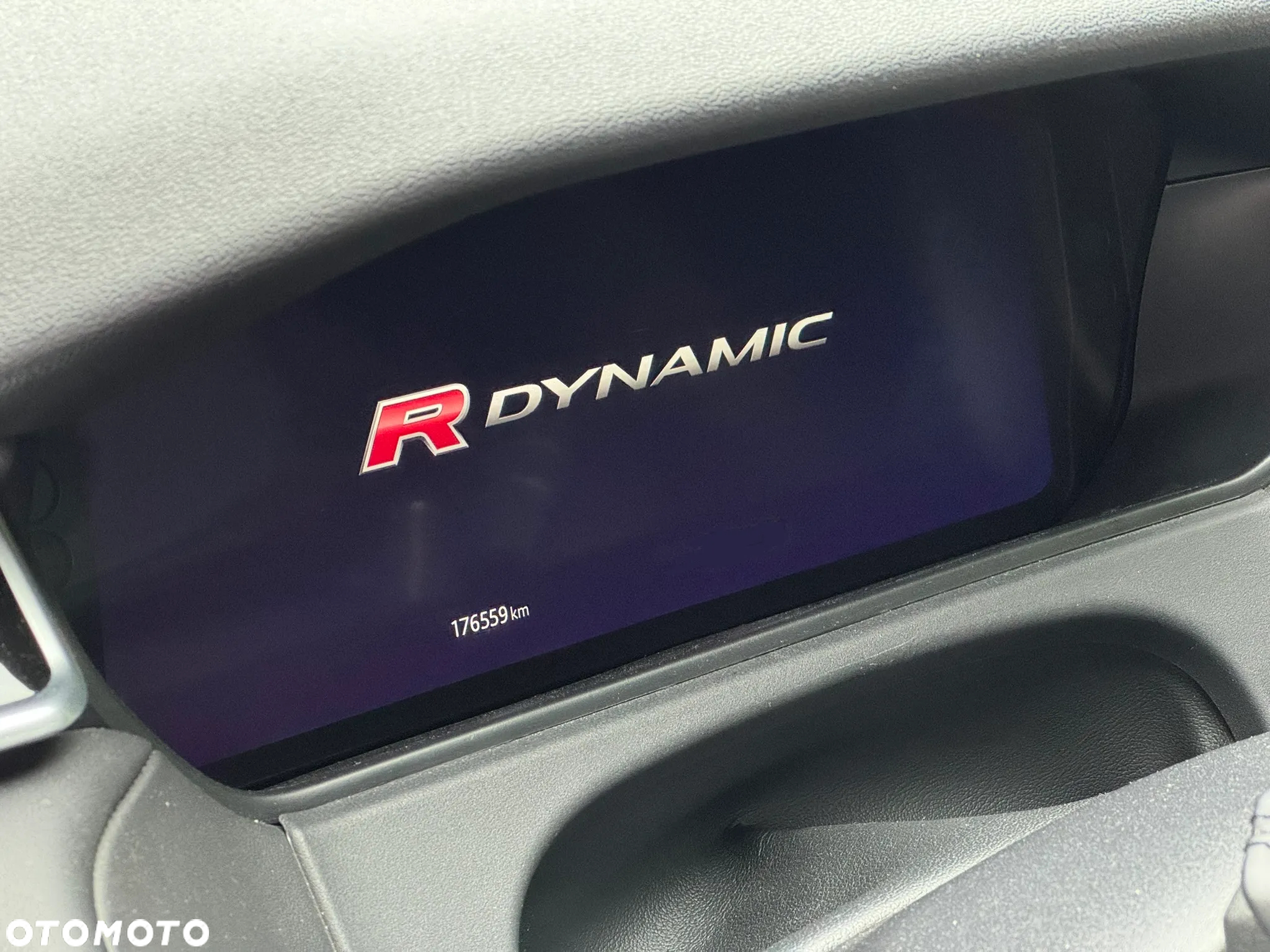 Land Rover Range Rover Velar 3.0d R-Dynamic - 39