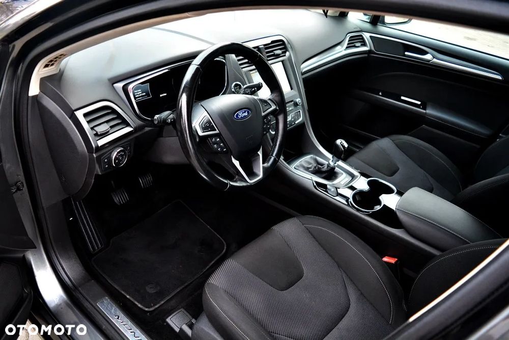 Ford Mondeo 2.0 TDCi Titanium - 19