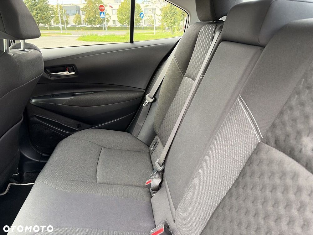 Toyota Corolla 1.8 Hybrid Style - 13