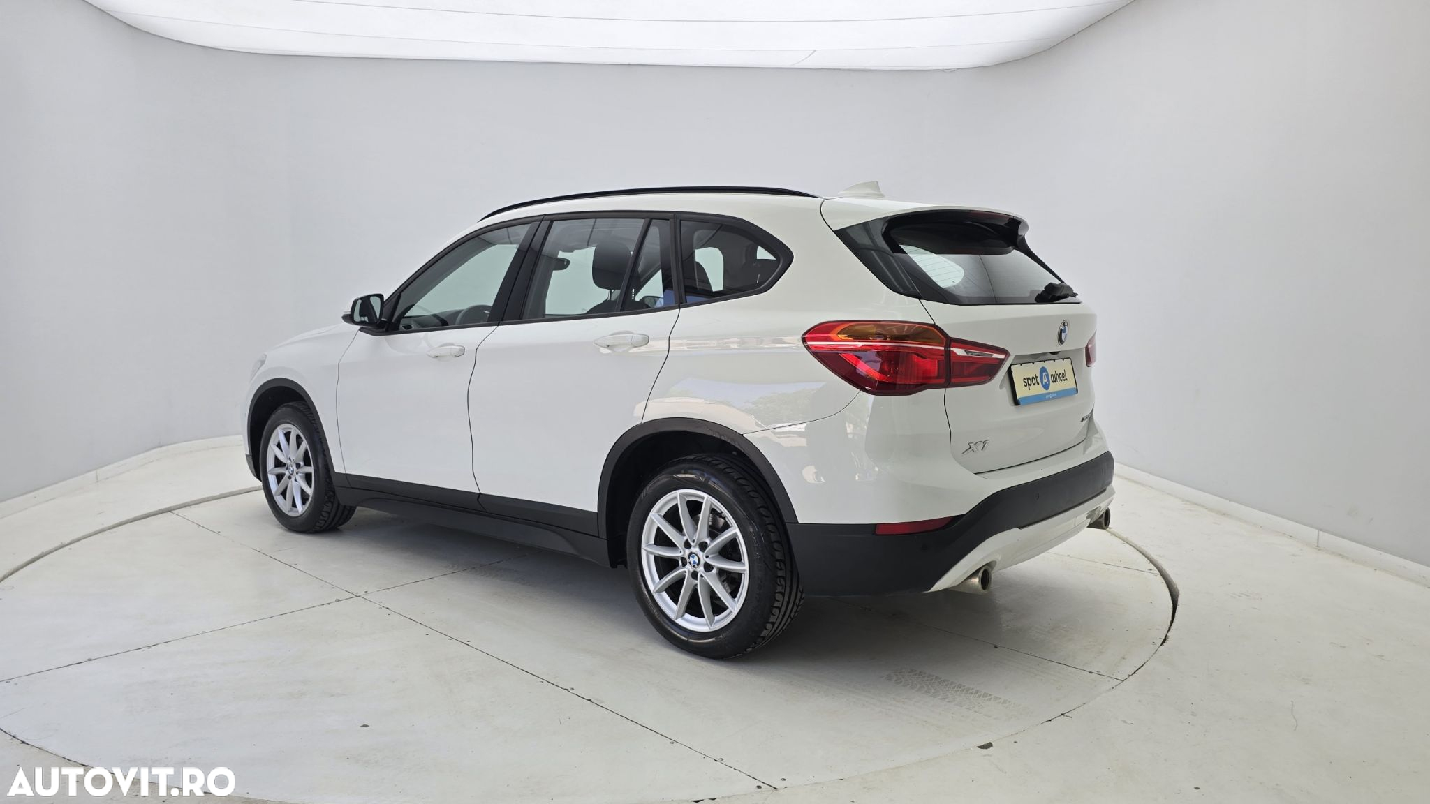 BMW X1 - 8