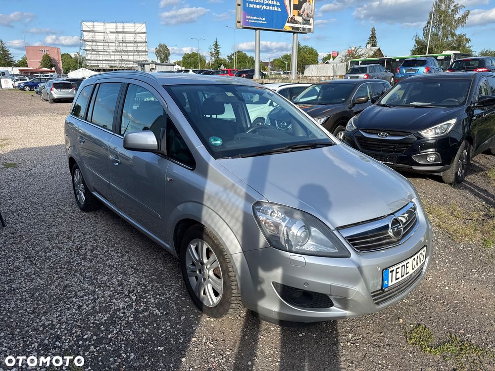 Opel Zafira 1.8 Cosmo - 8