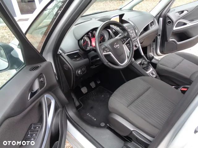 Opel Zafira Tourer 1.4 Turbo Business Edition - 10