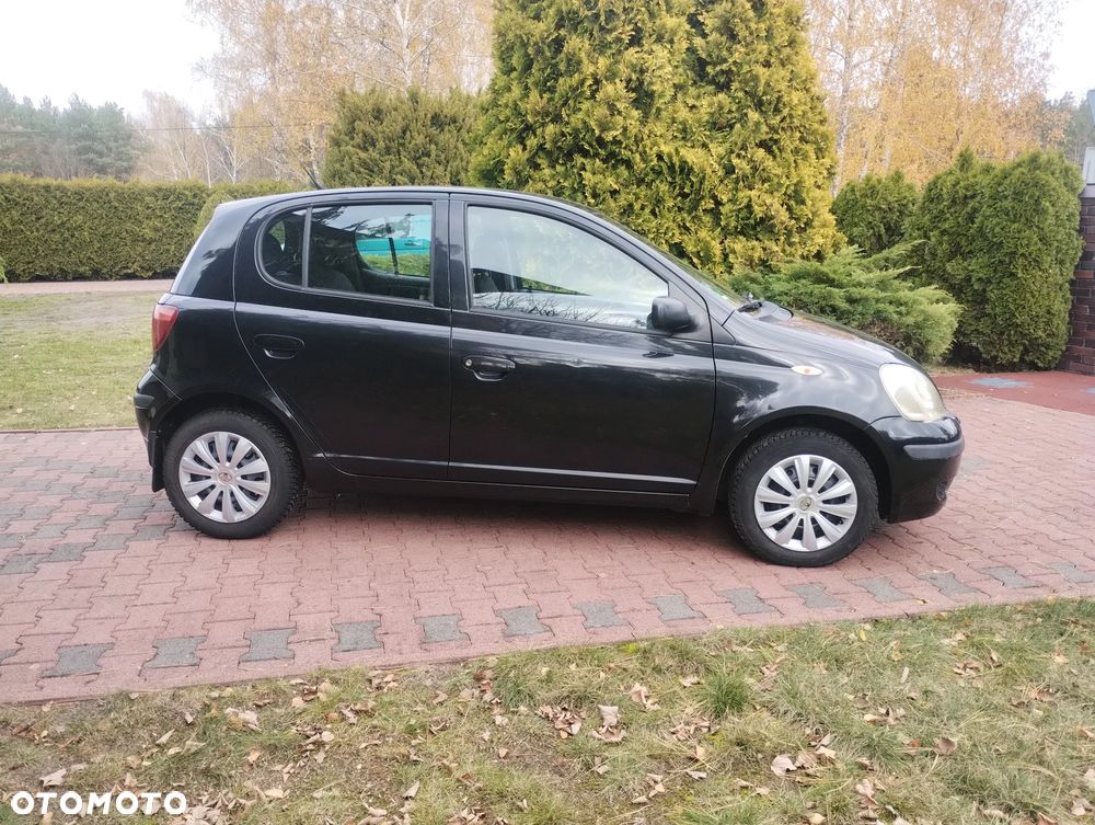 Toyota Yaris - 5