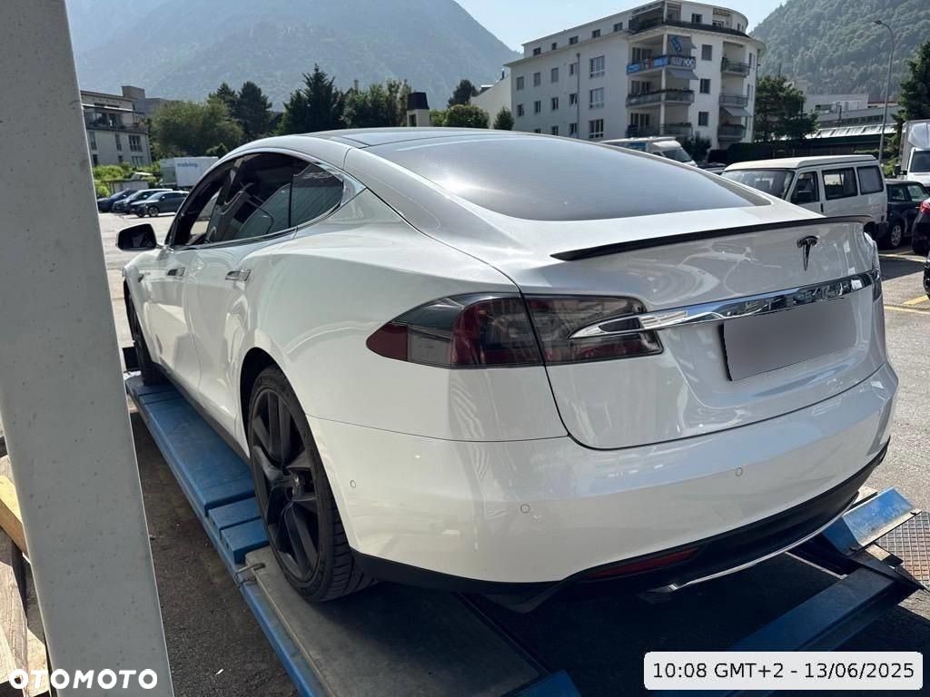 Tesla Model S Performance - 1