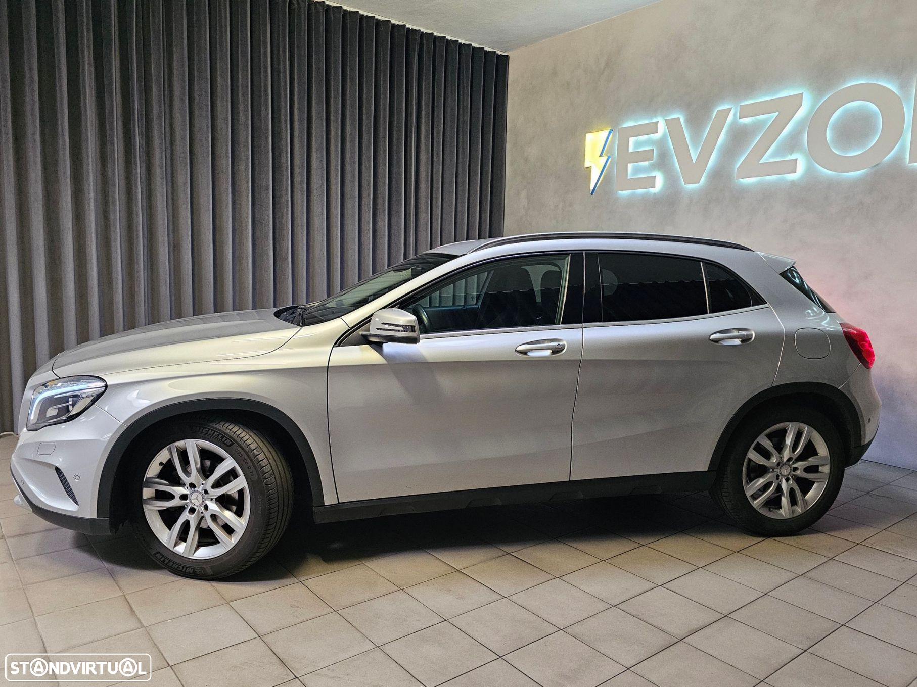 Mercedes-Benz GLA 180 CDi Urban - 5