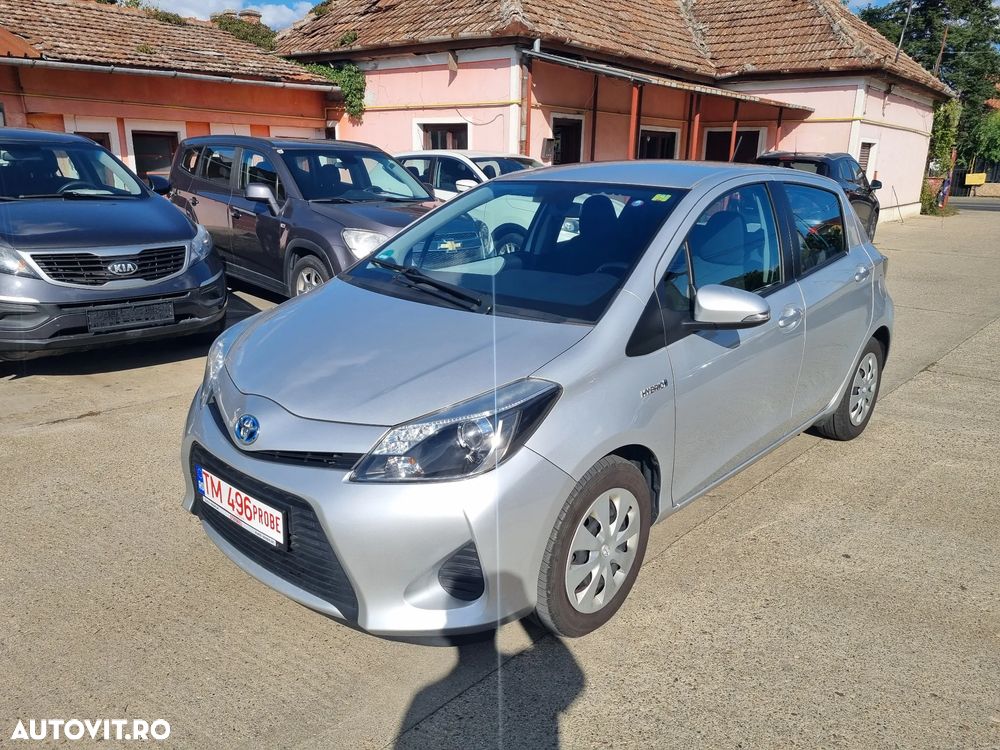 Toyota Yaris 1.5 VVT-i HSD Luna - 2