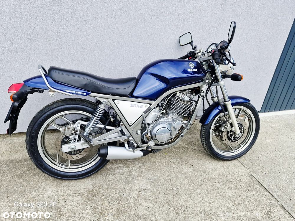 Yamaha SRX - 2