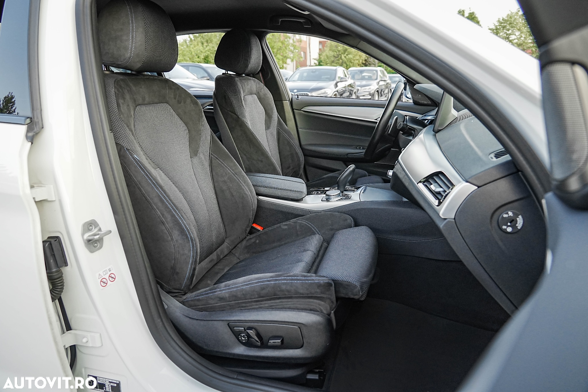 BMW Seria 5 545e xDrive Aut. - 25