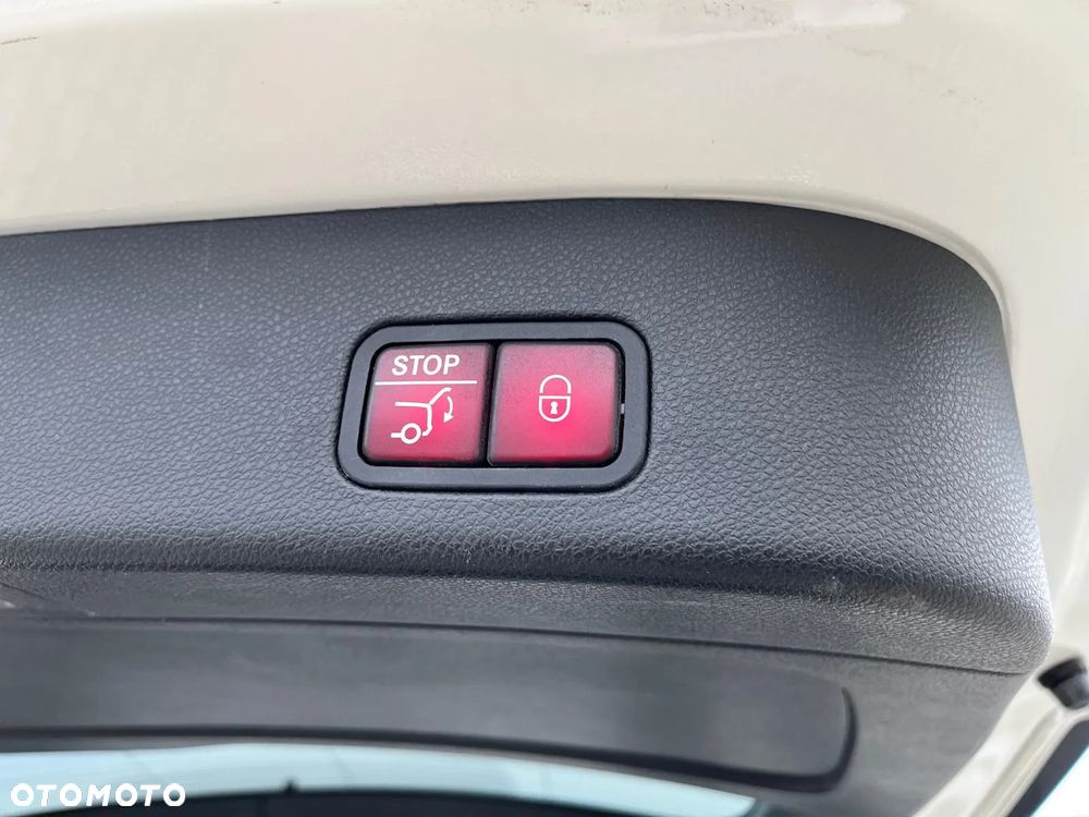 Mercedes-Benz GL 400 4Matic 7G-TRONIC - 22