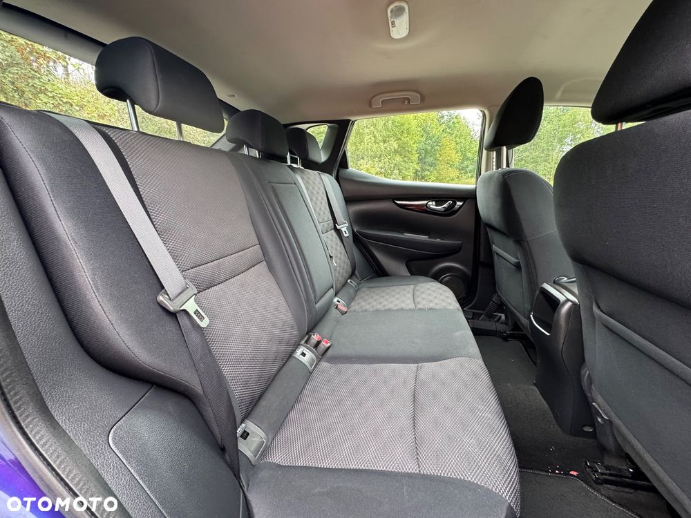 Nissan Qashqai 1.2 DIG-T N-Connecta - 24