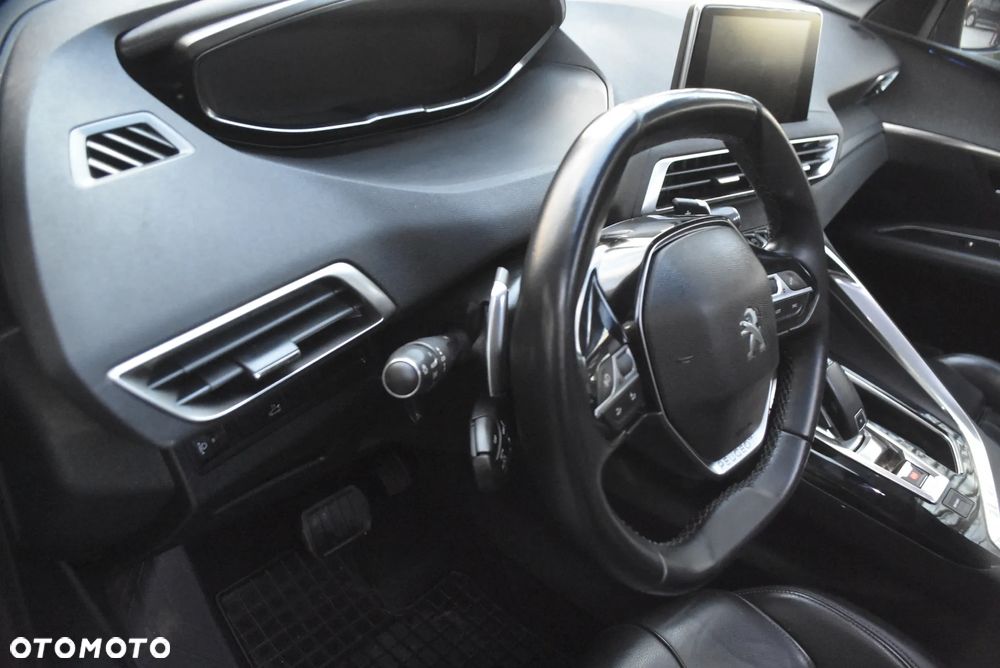 Peugeot 3008 - 18
