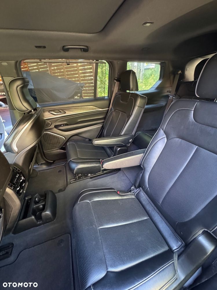 Jeep Grand Cherokee - 31