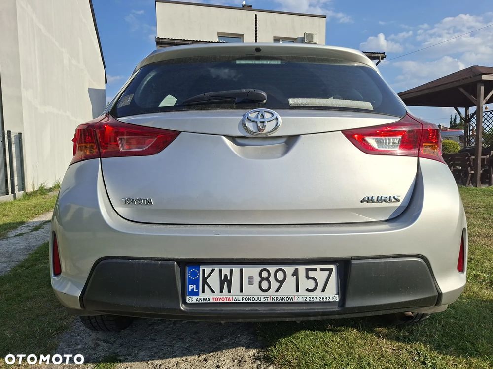 Toyota Auris 1.33 VVT-i Active - 4