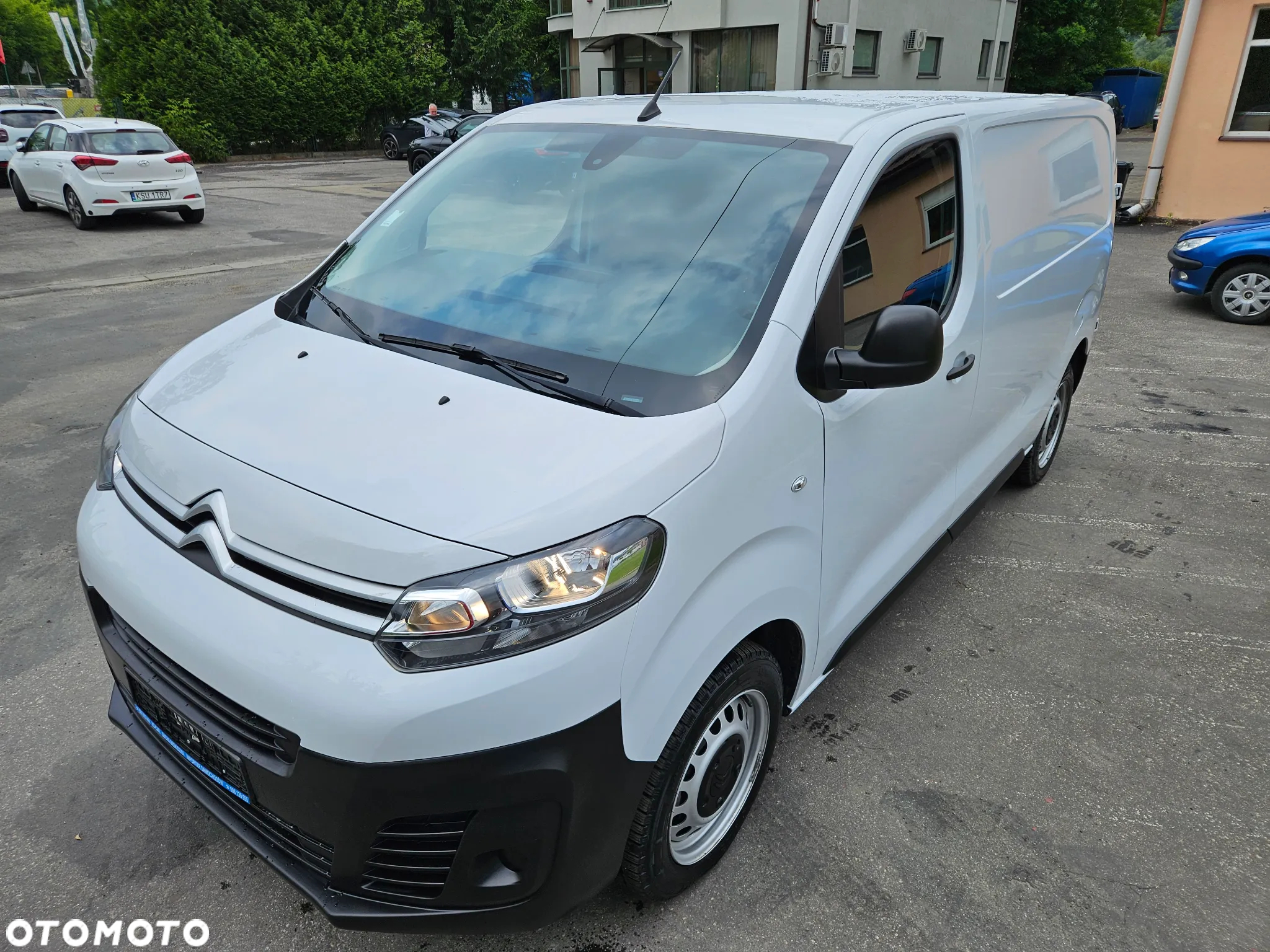 Citroën Jumpy rej 02.2024 przebieg 10500 klima tempomat grip control hak 3osobowy - 9