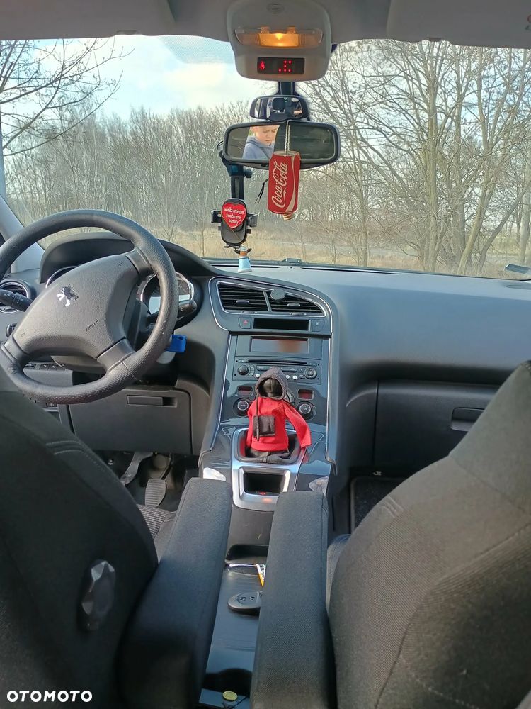 Peugeot 5008 1.6 HDi Trendy - 3