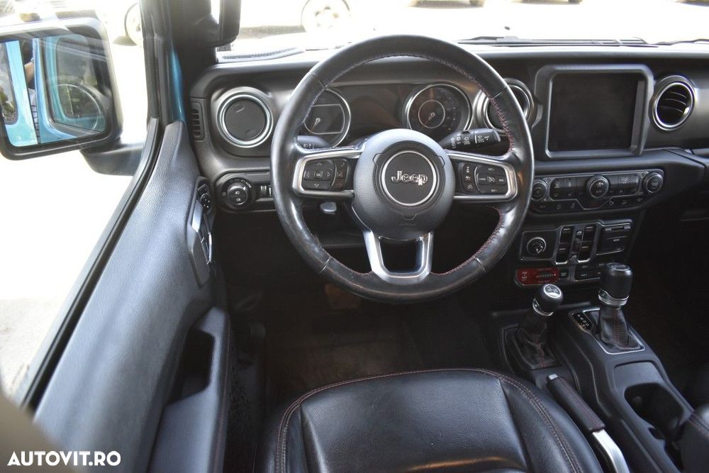 Jeep Wrangler - 12