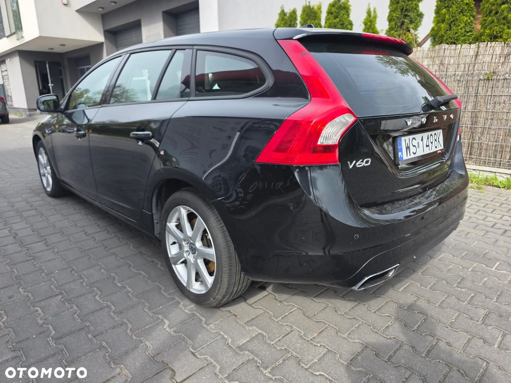 Volvo V60 D3 Momentum - 6