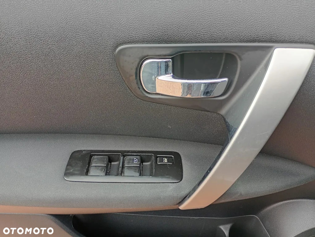 Nissan Qashqai - 7