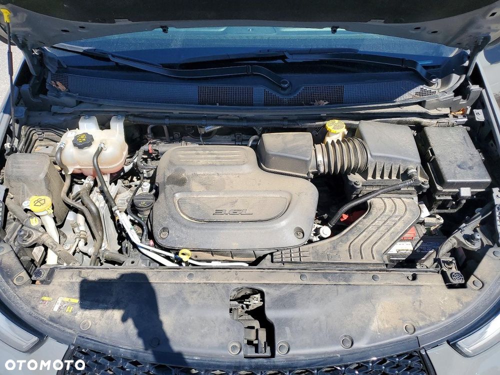 Chrysler Pacifica - 12