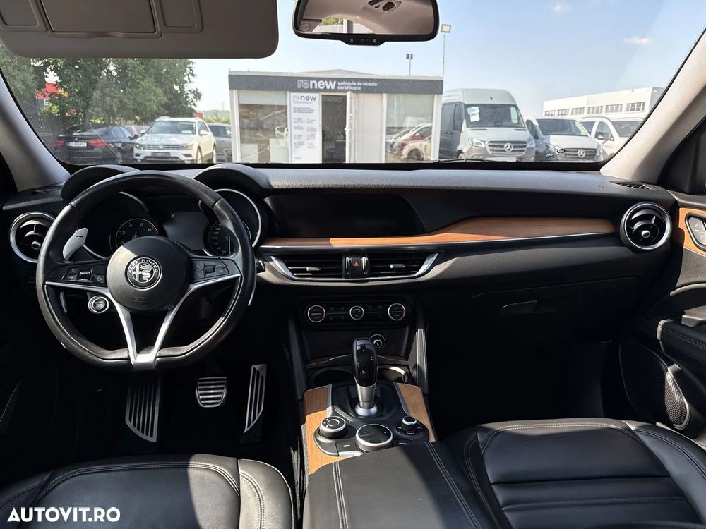 Alfa Romeo Stelvio 2.0 Turbo AWD AT8 Estrema - 10