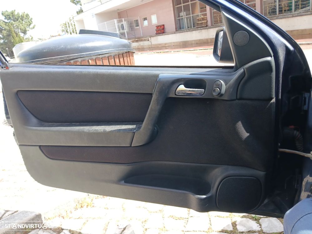 Opel Astra 1.6 Sport - 20