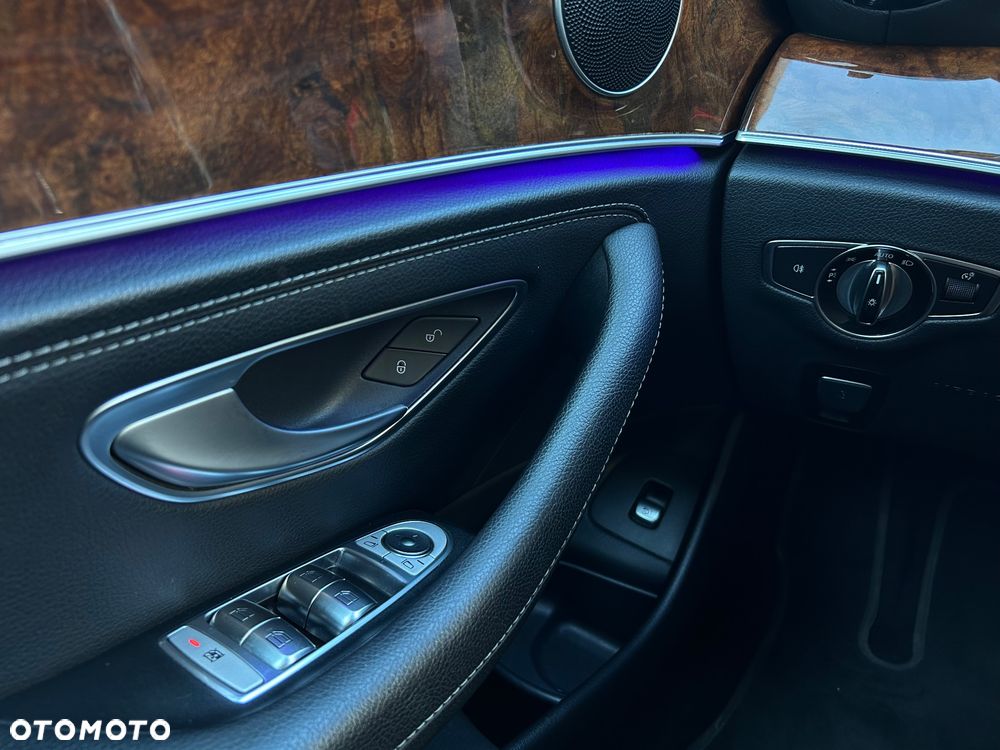 Mercedes-Benz Klasa E 220 d Avantgarde - 39