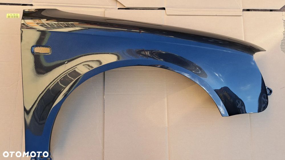 Błotnik AUDI A4 B7 LZ7L (LAVAGRAU ciemny szary metalik) prawy przód do modeli sedan kombi od 2004 do 2007 - 1