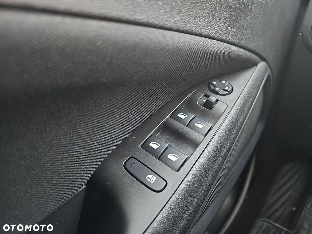 Opel Crossland X 1.2 T Enjoy S&S - 23