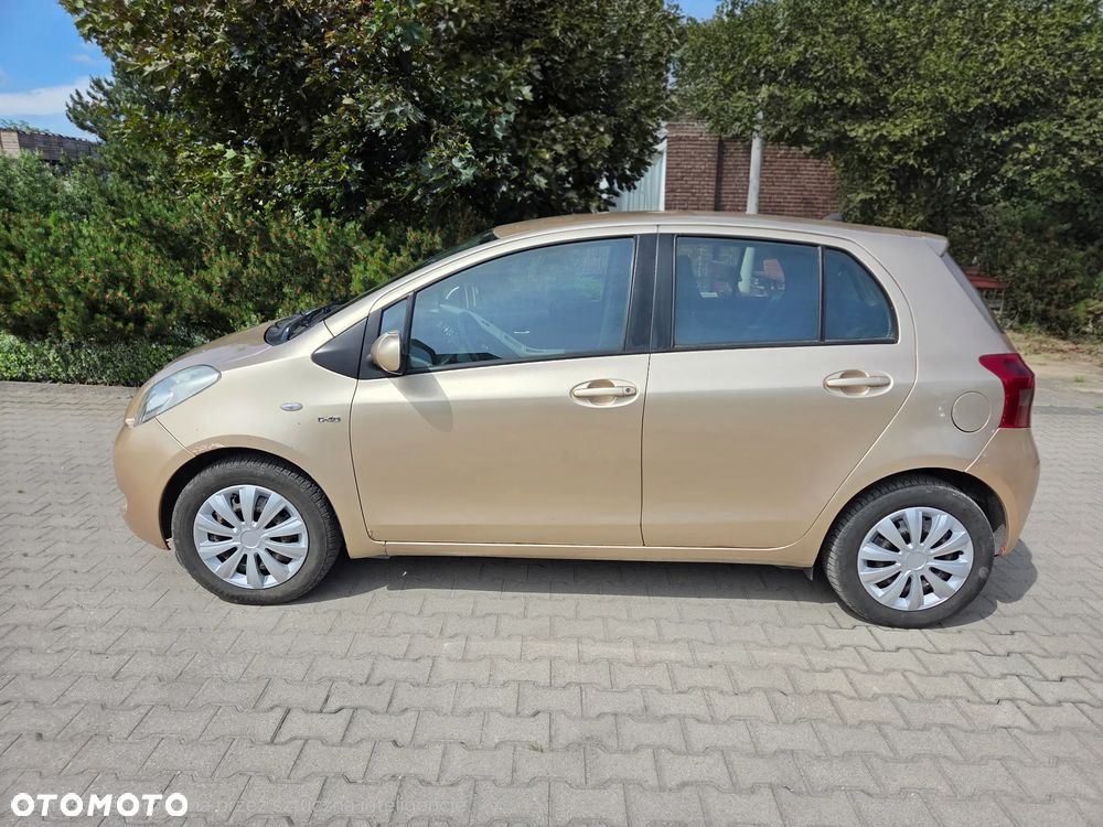 Toyota Yaris - 7