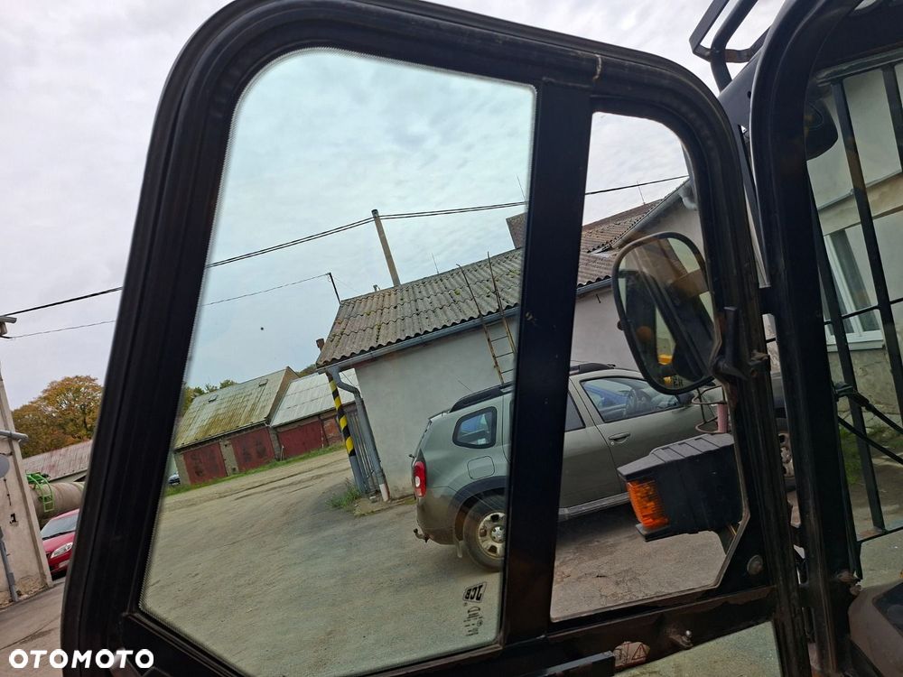 JCB 525-50 4X4 - 9