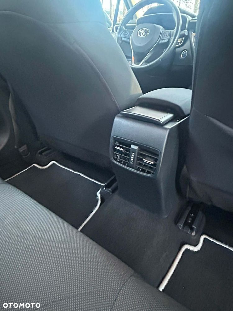 Toyota Corolla 1.8 Hybrid Comfort - 19