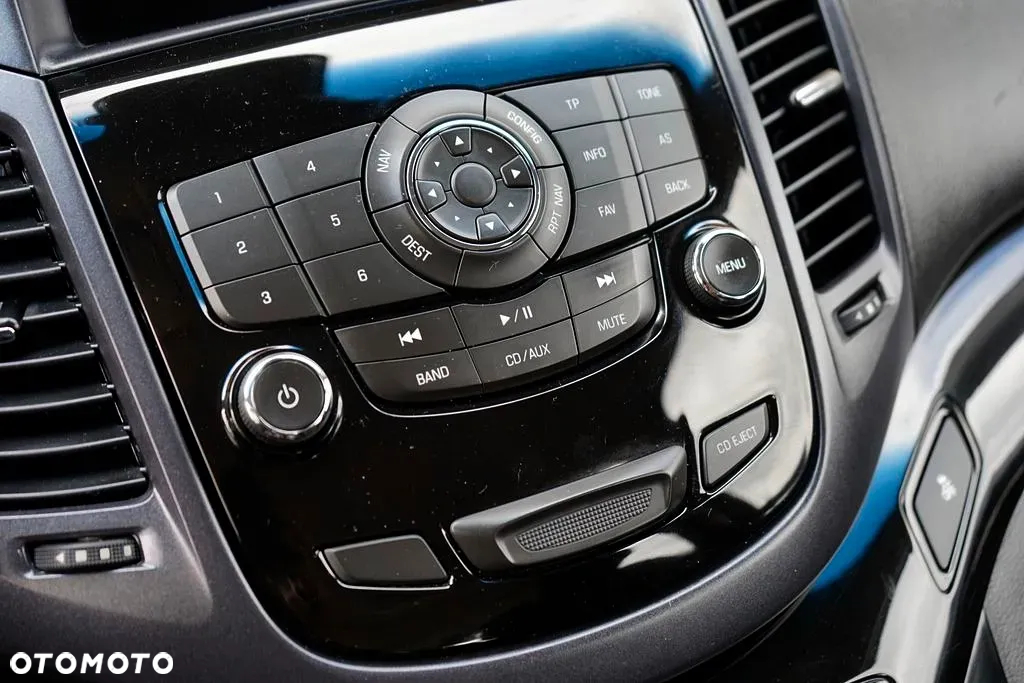 Chevrolet Orlando - 27