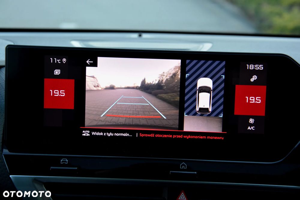 Citroën C4 BlueHDi 130 Stop&Start EAT8 SHINE - 33