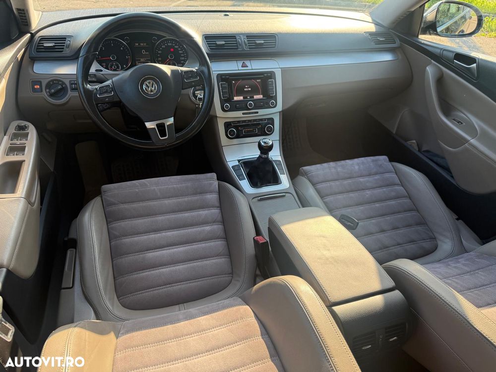 Volkswagen Passat 2.0 TDI Comfortline - 19
